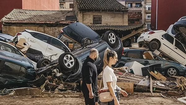 فيضانات إسبانيا