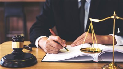 للمرافعة.. تأجيل محاكمة متهم بإنهاء حياة ابنته في شرم الشيخ