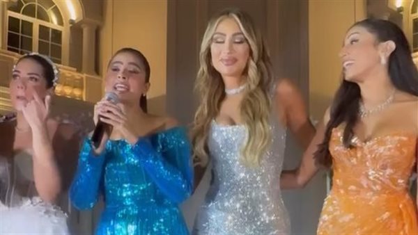 دينا الشربيني ومايا