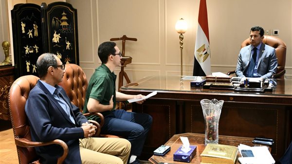 وزير الرياضة 