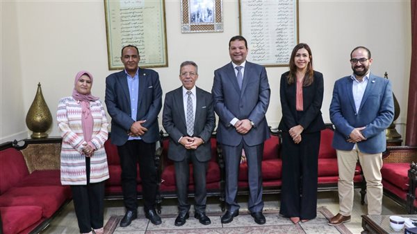 نقيب الأطباء، الدكتور