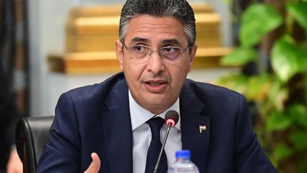 وزير التموين 