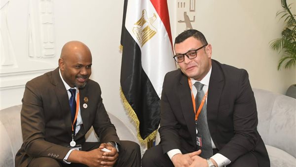 جانب من لقاء وزير