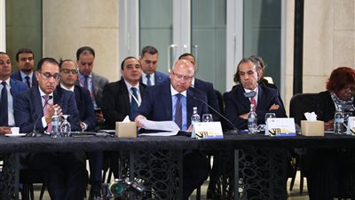 كامل الوزير يدعو الأفارقة للاستفادة من تجربة مصر الرائدة في مشروعات النقل الأخضر المستدام