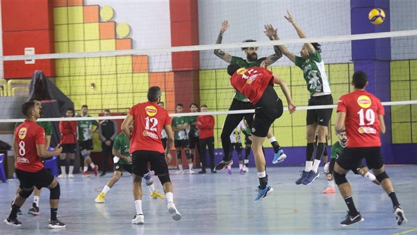 طائرة الأهلي يفوز