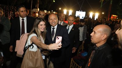 محافظة القاهرة تقيم حفلًا للوفود المشاركة بالمنتدى الحضري العالمي في حديقة الأزهر