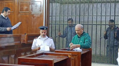 أمي عملت العيب مع عمي وخلتني قتلت مراتي.. سفاح الغربية يفجر مفاجأة أمام المحكمة