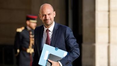 وزير الخارجية الفرنسي يرفض دخول كنيسة تديرها بلاده بالقدس لاعتقال إسرائيل عناصر من الدرك داخلها 