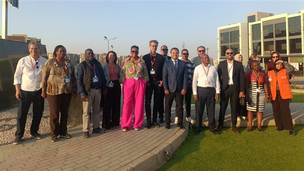 جانب من زيارة الوفد