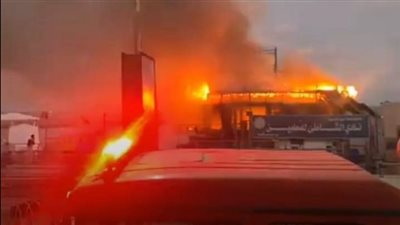 اندلاع حريق هائل في كافيه بسيدي جابر بالإسكندرية | صور