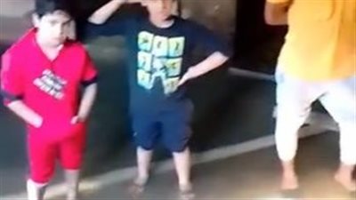 سكان عقار بالحوامدية يستغيثون من مياه الصرف الصحي: البيت هيقع علينا وبنام في الشارع| بث مباشر 