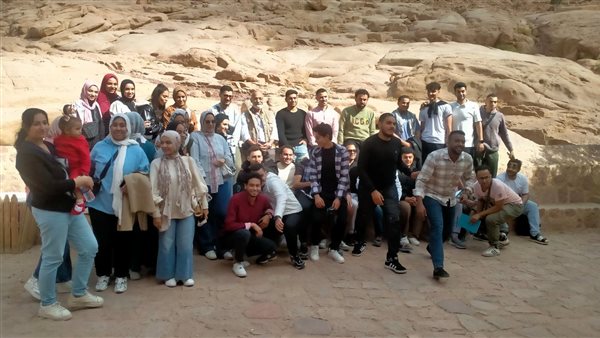 طلاب الجامعات في