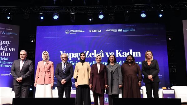  الدكتورة مايا مرسي