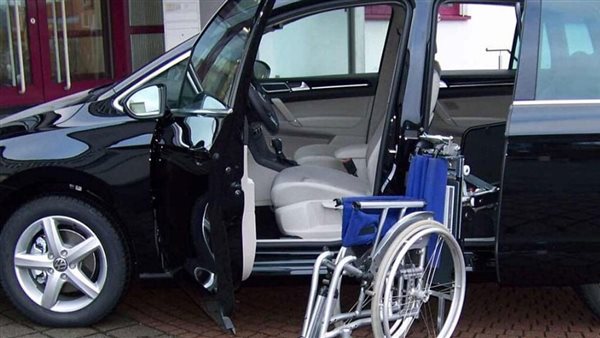 سيارات المعاقين