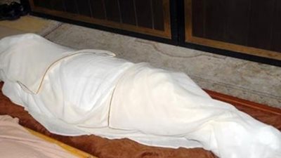 ما حكم انفراد النساء بالصلاة على الجنازة جماعة؟.. الإفتاء تُجيب 