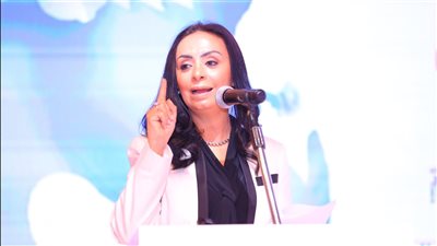 ماذا تقدم وزارة التضامن لدعم صحة المرأة؟.. مايا مرسي توضح