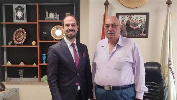 الدكتور عمرو مدكور