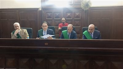 تأجيل محاكمة محصل غاز بتهمة قتل مسنة بالغربية لسرقة مشغولاتها الذهبية