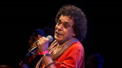 تأكيدًا لـ القاهرة 24.. محمد منير يغادر المستشفى بعد تحسن حالته