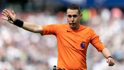 أبرزها سب روبرتسون.. الفضائح تنهال على ديفيد كوت حكم مباراة ليفربول وأستون فيلا 