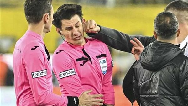 الاعتداء على الحكم