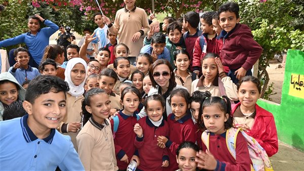 محافظ البحيرة تتفقد