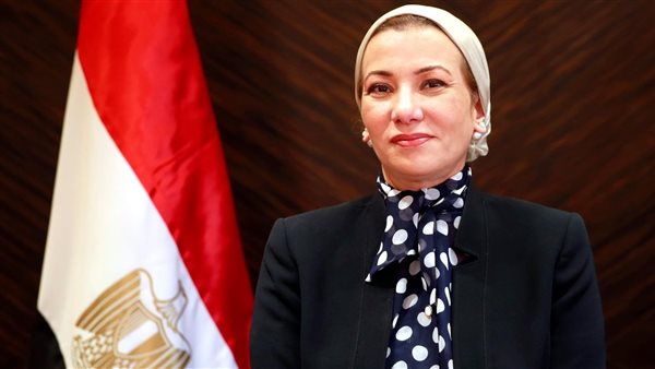 وزيرة البيئة