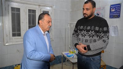 تغيبوا عن العمل.. محافظ أسيوط يحيل 7 أطباء بالنوبتجية المسائية بمستشفى القوصية للتحقيق