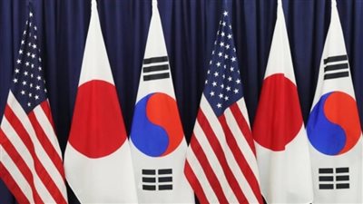 محادثات بين سول وواشنطن وطوكيو اليوم على هامش قمة أبيك