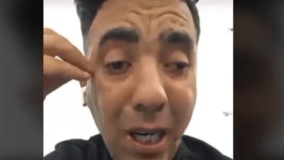 بعد العبث بقبر والدته.. تيك توكر جزائري يثير تعاطف السوشيال ميديا.. ما القصة؟