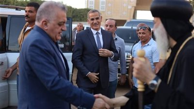 مدير أمن الأقصر ومساعد وزير الداخلية لجنوب الصعيد يشاركان المسيحيين الاحتفالات بدير مارجرجس