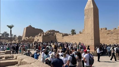 تصل لـ500 ألف جنيه.. مصادر: قانون التعامل مع السائحين يتضمن عقوبات صارمة للمتنمرين على الأجانب