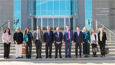 اقتصادية قناة السويس تستقبل وفد رفيع المستوى من السفارة الأمريكية لبحث التعاون المشترك