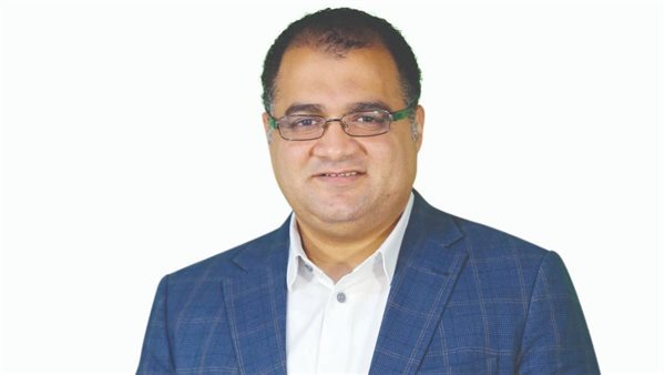 الصحفي محمد الجارحي