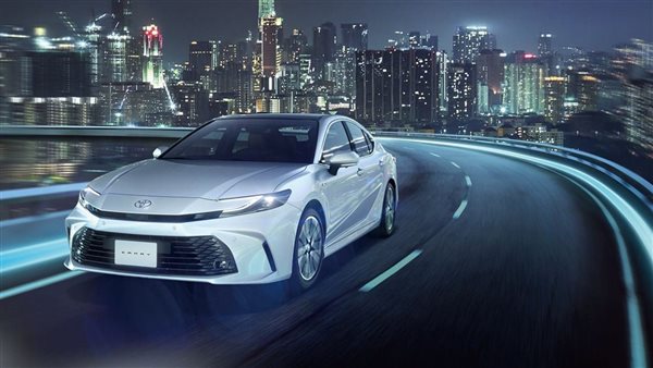 تويوتا كامري 