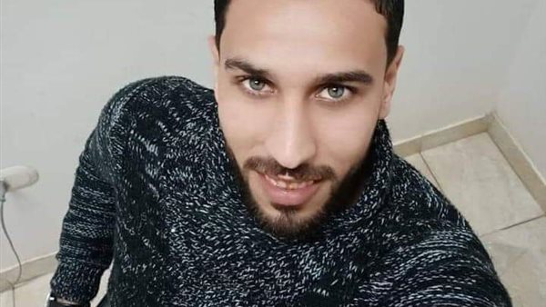 الشاب المتوفي 