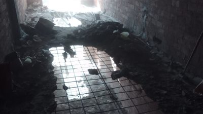 إزالة أسقف خرسانية لمبنى مخالف من 5 أدوار في مدينة نصر| صور