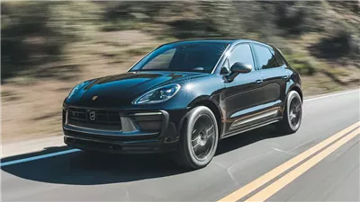 خطأ في العجلات.. بورش تستدعي آلاف السيارات من الأسواق