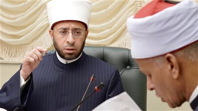 وزير الأوقاف يجتمع بمديري المديريات الإقليمية لبحث عدد من الملفات 