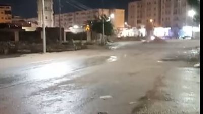 بالتزامن مع تحذيرات الأرصاد.. أمطار غزيرة تضرب مدينة بلطيم |بث مباشر 