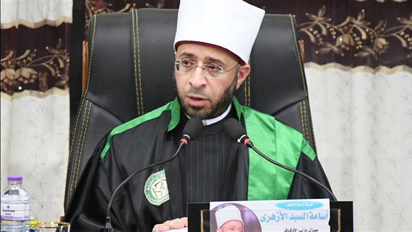 وزير الأوقاف خلال