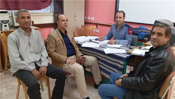 مدير إدارة طما التعليمية