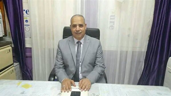 الدكتور أحمد خليفة