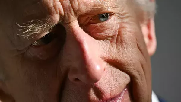  الملك تشارلز