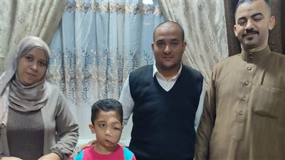 بيتكسف يروح المدرسة.. محمد تلميذ بالمنوفية يعاني من مرض نادر بالوجه: نفسي أخف