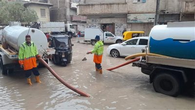 انتشار فرق مياه البحيرة لكسح الأمطار وتسهيل حركة المرور