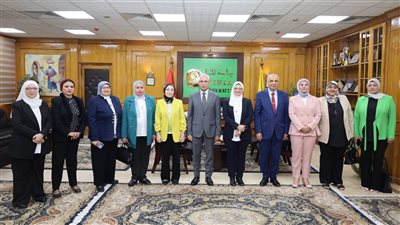رئيس جامعة المنيا يستقبل وفد الهيئة القومية لضمان جودة التعليم لتجديد اعتماد كلية التمريض