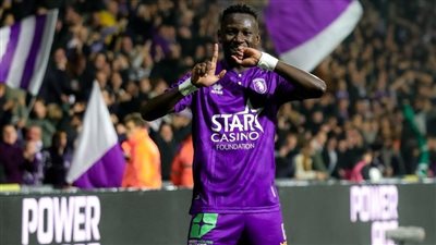 أندية إنجليزية وإسبانية مهتمة بالتعاقد مع النجم السعودي مروان الصحفي