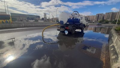 رابع أيام نوة المكنسة.. استمرار حالة الطوارئ بالإسكندرية وتكثيف جهود شركة الصرف الصحي