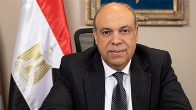 وزير الطيران: طرح قرى البضائع بمطار الإسكندرية أمام رجال الأعمال والمستثمرين